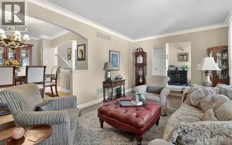 385 Centennial Tecumseh ON N8N 2P1