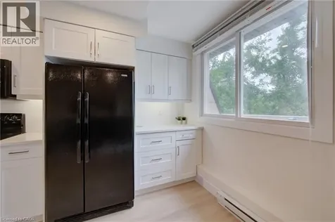 40 Tannery Street East Cambridge ON N3C 2B9