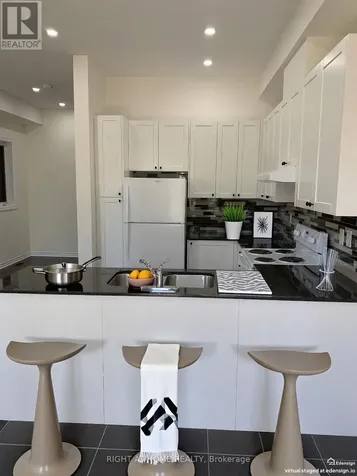 39 Farwell Avenue Wasaga Beach ON L9Z 0H3