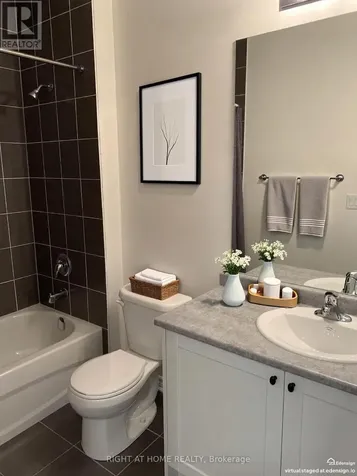 39 Farwell Avenue Wasaga Beach ON L9Z 0H3