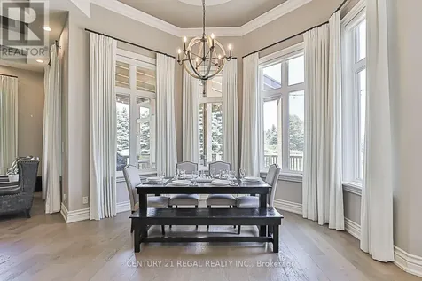 16 Lake Woods Drive Whitchurch-stouffville ON L4A 1P9