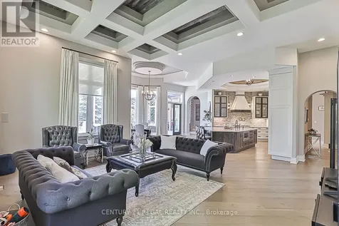 16 Lake Woods Drive Whitchurch-stouffville ON L4A 1P9