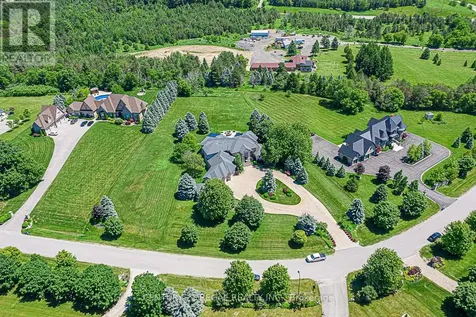 16 Lake Woods Drive Whitchurch-stouffville ON L4A 1P9