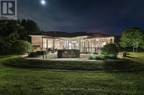 16 Lake Woods Drive Whitchurch-stouffville ON L4A 1P9