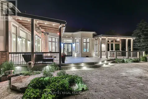 16 Lake Woods Drive Whitchurch-stouffville ON L4A 1P9