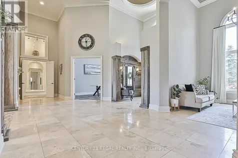 16 Lake Woods Drive Whitchurch-stouffville ON L4A 1P9