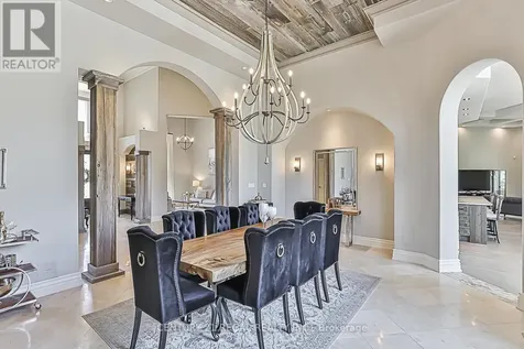 16 Lake Woods Drive Whitchurch-stouffville ON L4A 1P9