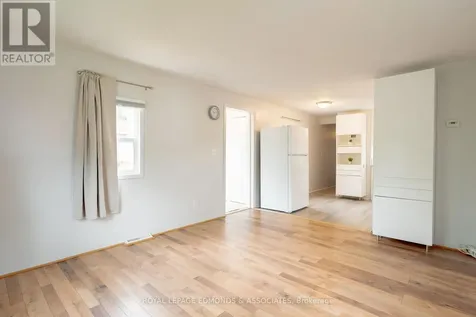 73 Pinehurst Estates Petawawa ON K8H 2H2