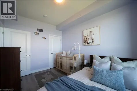 35 Southshore Crescent Hamilton ON L8E 0J2