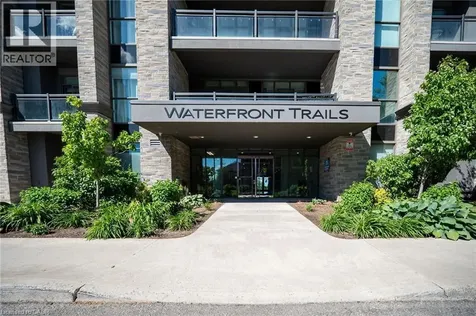 35 Southshore Crescent Hamilton ON L8E 0J2