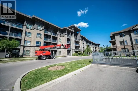 35 Southshore Crescent Hamilton ON L8E 0J2