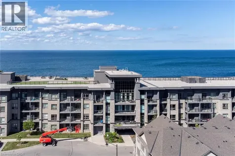 35 Southshore Crescent Hamilton ON L8E 0J2