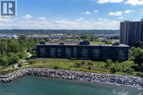 35 Southshore Crescent Hamilton ON L8E 0J2
