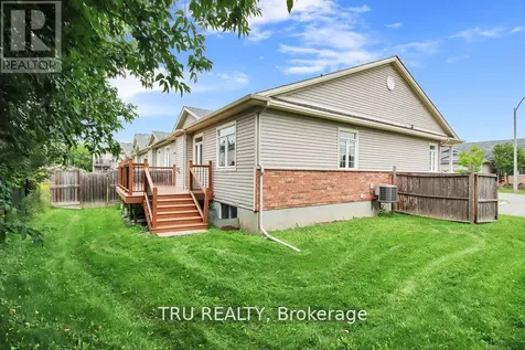 108 Villageview Private Ottawa ON K0A 1L0