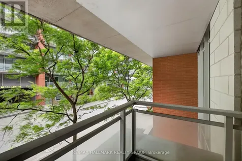 353 Mcleod Street Ottawa ON K2P 1A2