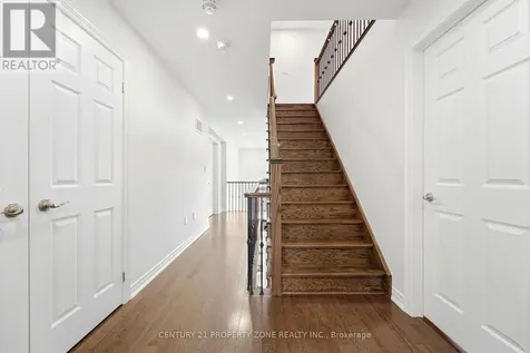 193 Bonnieglen Farm Boulevard Caledon ON L7C 4C1