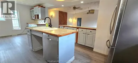 17 Taylor Avenue Chatham ON N7L 2T4