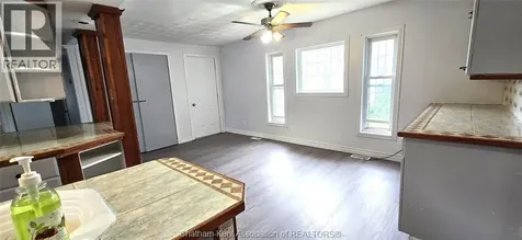 17 Taylor Avenue Chatham ON N7L 2T4