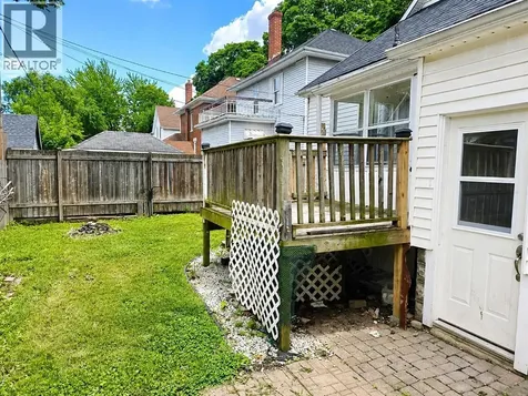 366 Cromwell Street Sarnia ON N7T 3Y8