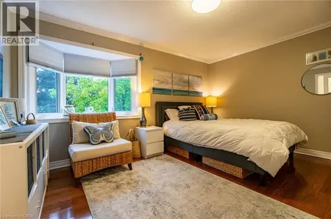 2393 Arnold Crescent Burlington ON L7P 4J2