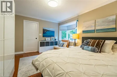 2393 Arnold Crescent Burlington ON L7P 4J2
