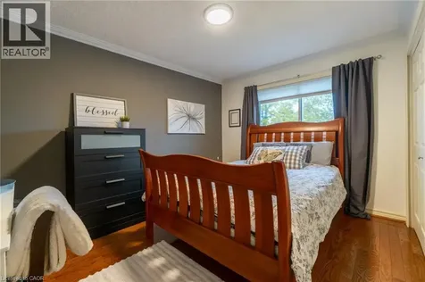 2393 Arnold Crescent Burlington ON L7P 4J2