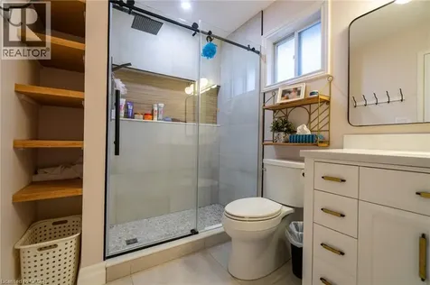 2393 Arnold Crescent Burlington ON L7P 4J2