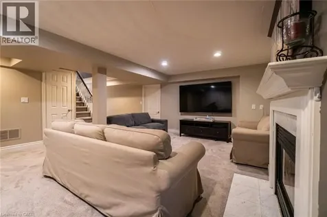 2393 Arnold Crescent Burlington ON L7P 4J2