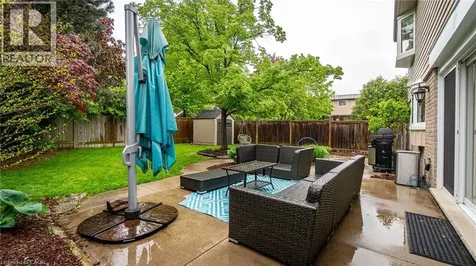 2393 Arnold Crescent Burlington ON L7P 4J2