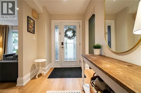 2393 Arnold Crescent Burlington ON L7P 4J2