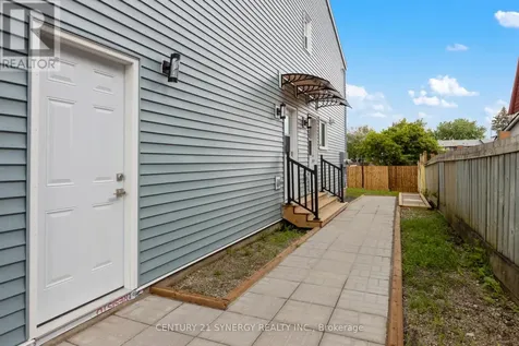 93C Tarquin Crescent Ottawa ON K2H 8J7