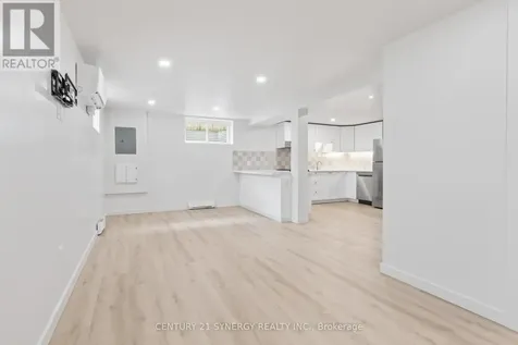 93C Tarquin Crescent Ottawa ON K2H 8J7