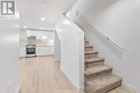 93C Tarquin Crescent Ottawa ON K2H 8J7
