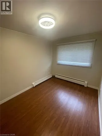 81 Kenwood Drive Kitchener ON N2B 3H3