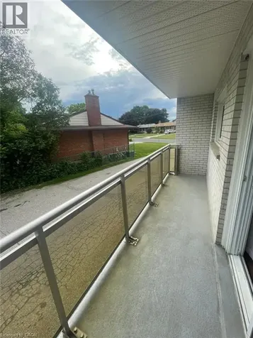 81 Kenwood Drive Kitchener ON N2B 3H3