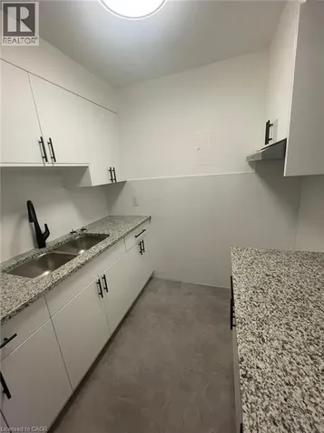 81 Kenwood Drive Kitchener ON N2B 3H3