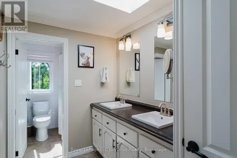 126 5th Avenue East Owen Sound ON N4K 6C7