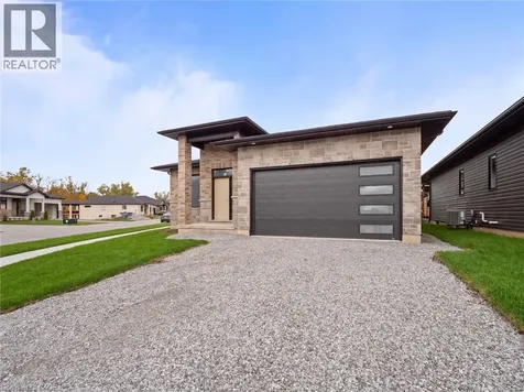 118 Willowbrook Drive Welland ON L3C 0G2