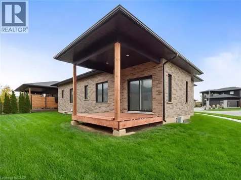 118 Willowbrook Drive Welland ON L3C 0G2