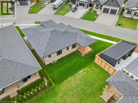 118 Willowbrook Drive Welland ON L3C 0G2
