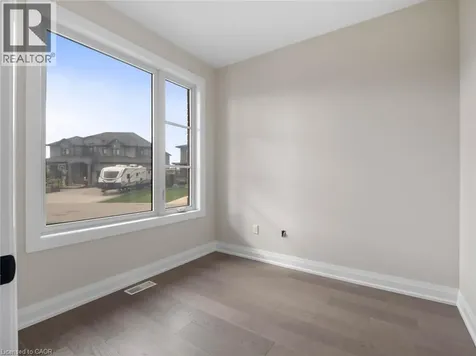 118 Willowbrook Drive Welland ON L3C 0G2