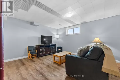 236 Vanier Crescent Renfrew ON K7V 4M9