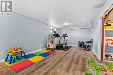 236 Vanier Crescent Renfrew ON K7V 4M9