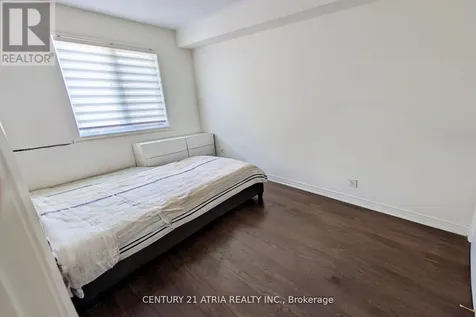 8 Mcalister Avenue Richmond Hill ON L4S 0L3