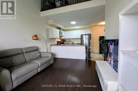 8 Mcalister Avenue Richmond Hill ON L4S 0L3