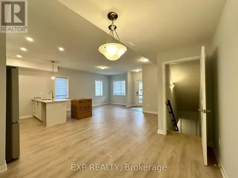 422 Lillian Freiman Private Ottawa ON K2J 7K7
