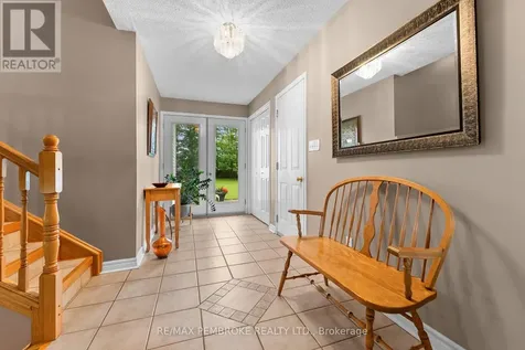 44 Ravenwood Crescent Petawawa ON K8H 3N1