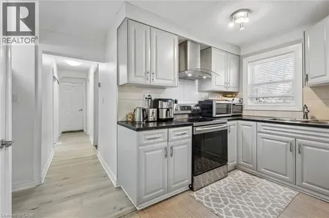 43 Whitfield Avenue Hamilton ON L8L 4B5