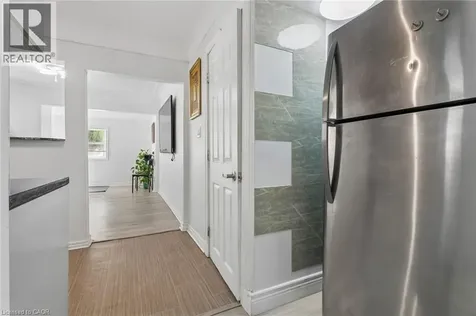 43 Whitfield Avenue Hamilton ON L8L 4B5