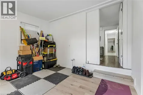 43 Whitfield Avenue Hamilton ON L8L 4B5